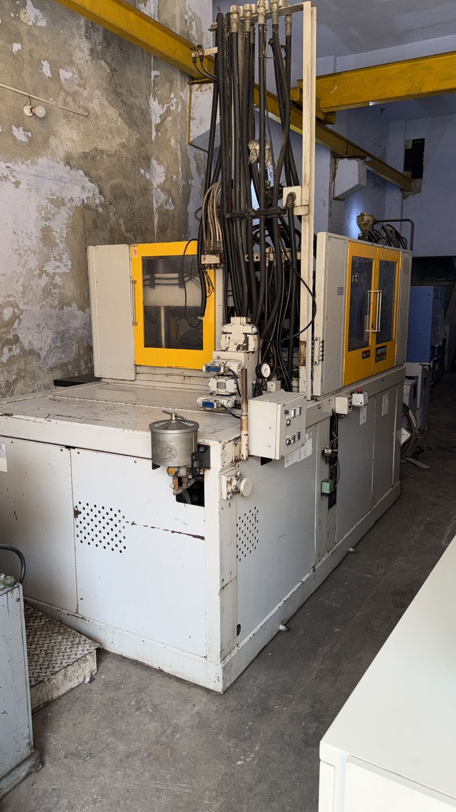 Machine 10