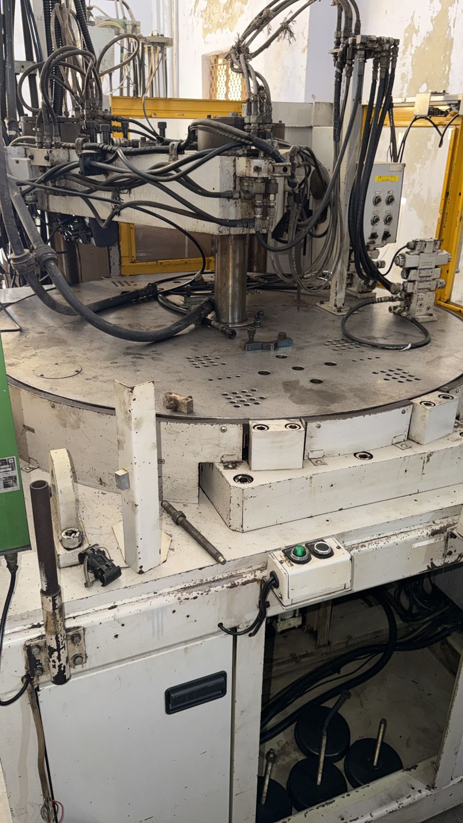 Machine 10